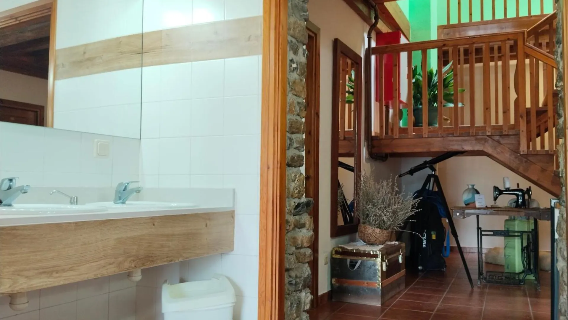 La Borda De Ritort Bed and Breakfast Sort