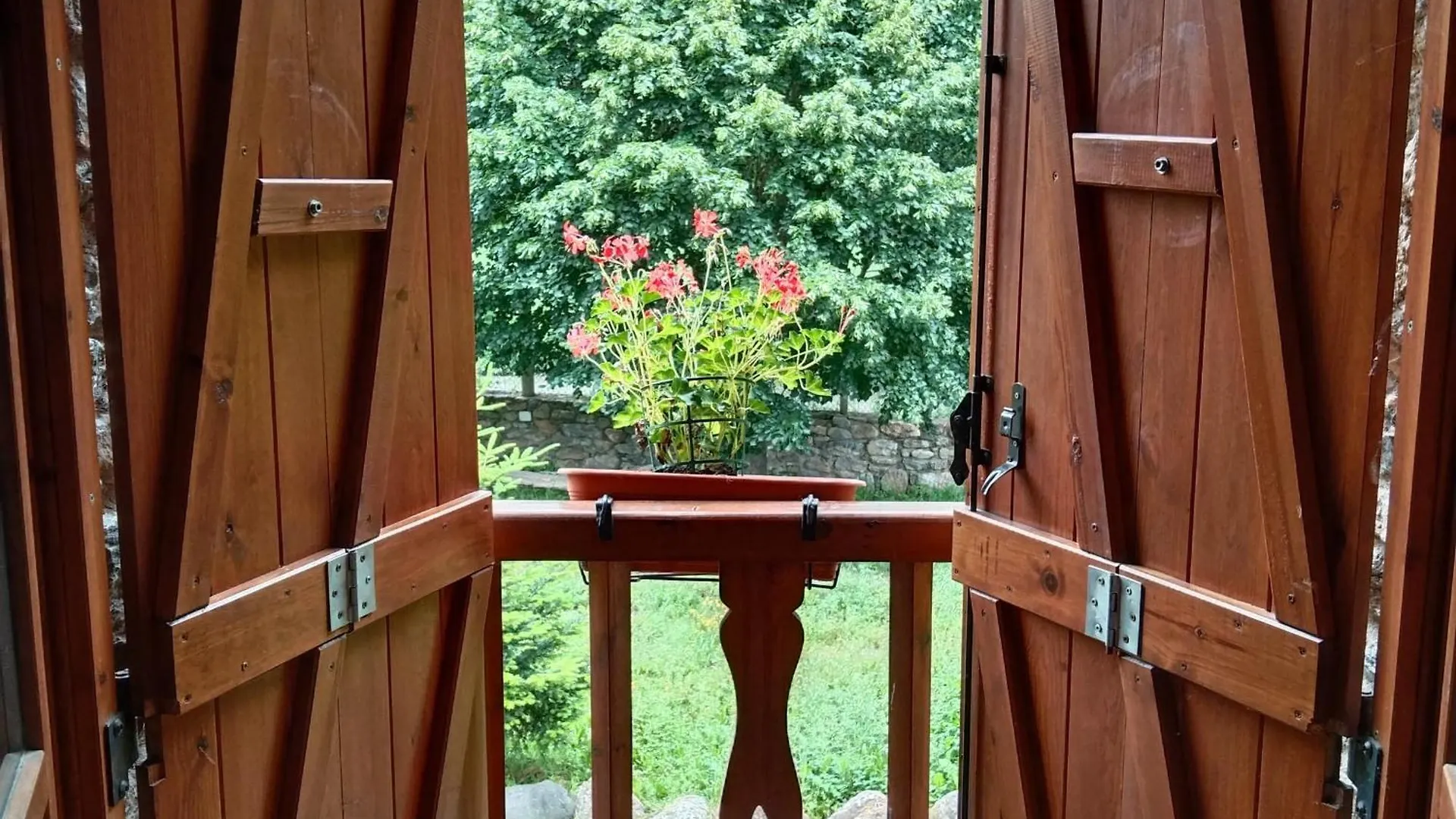 ***  La Borda De Ritort Bed & Breakfast Sort Spain